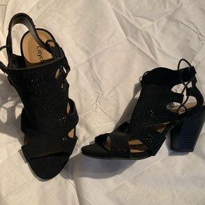 City Classified Open Toed Perforated Lace-up